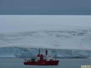 Buque Hespérides.jpg.jpg